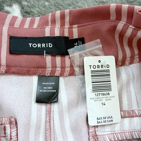 NWT Torrid 5” Stretch Crepe Mid-Rise Tie Front Shorts - Picture 4 of 11